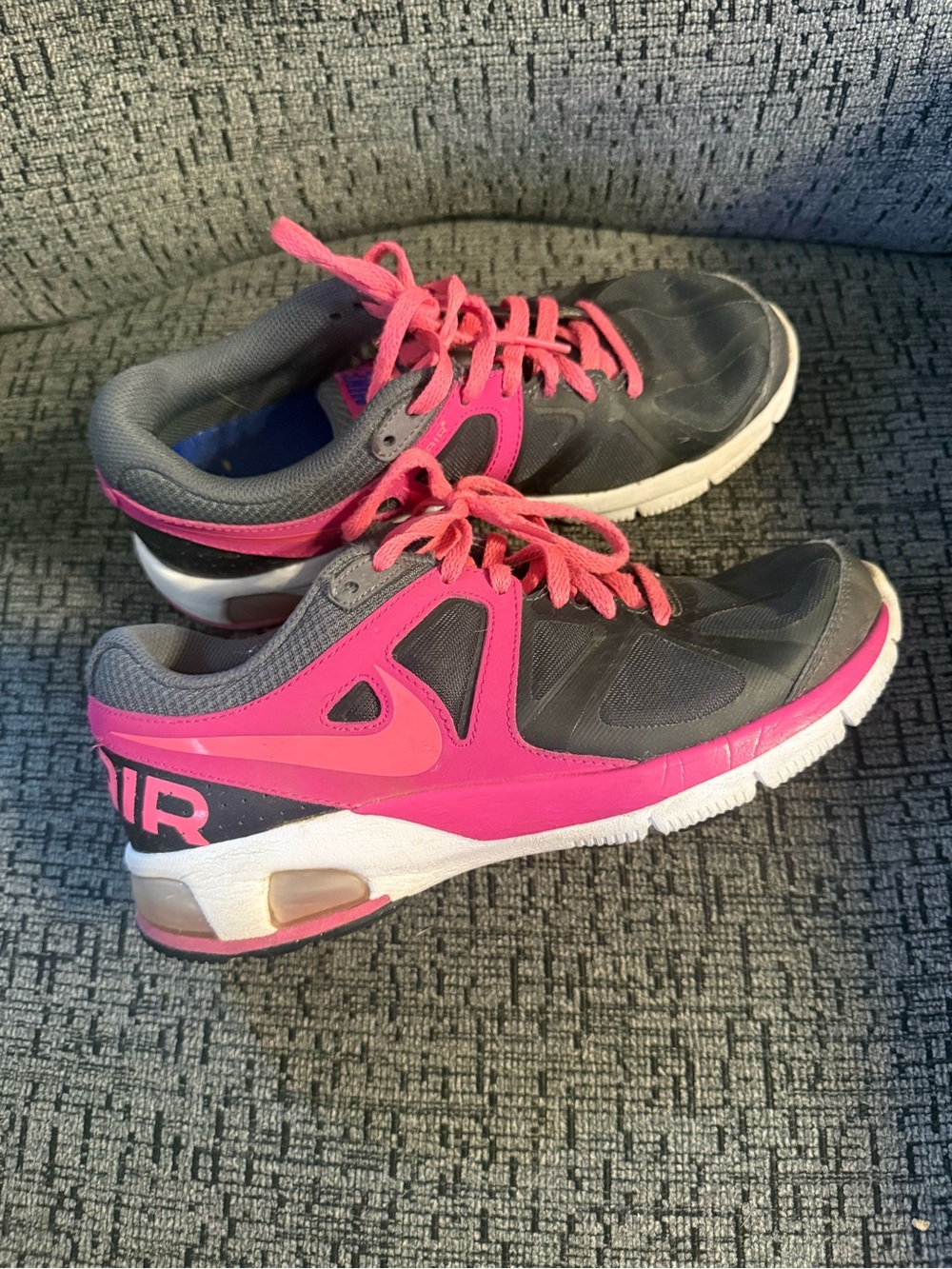 Nike air max - grey and pink, women’s size 7